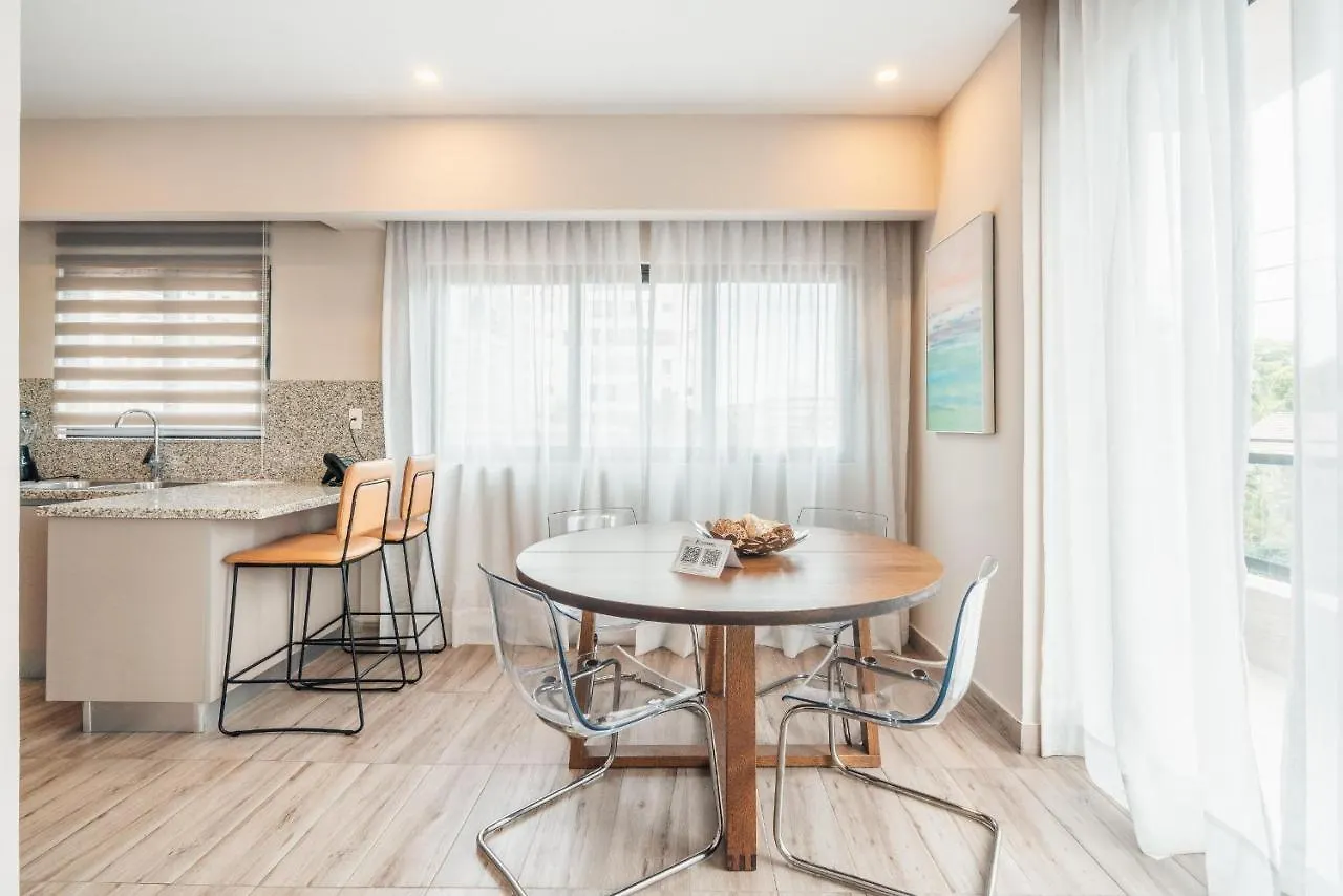 Fully Serviced Apartment At Regatta Living II - 302 Santo Domingo Dominican Republic